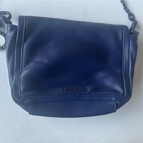 Steve Madden Blue Magenta Chain Crossbody Handbag - Picture 4 of 15